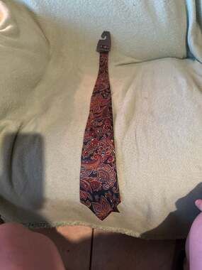 Traditionalist Vintage Silk Paisley Necktie